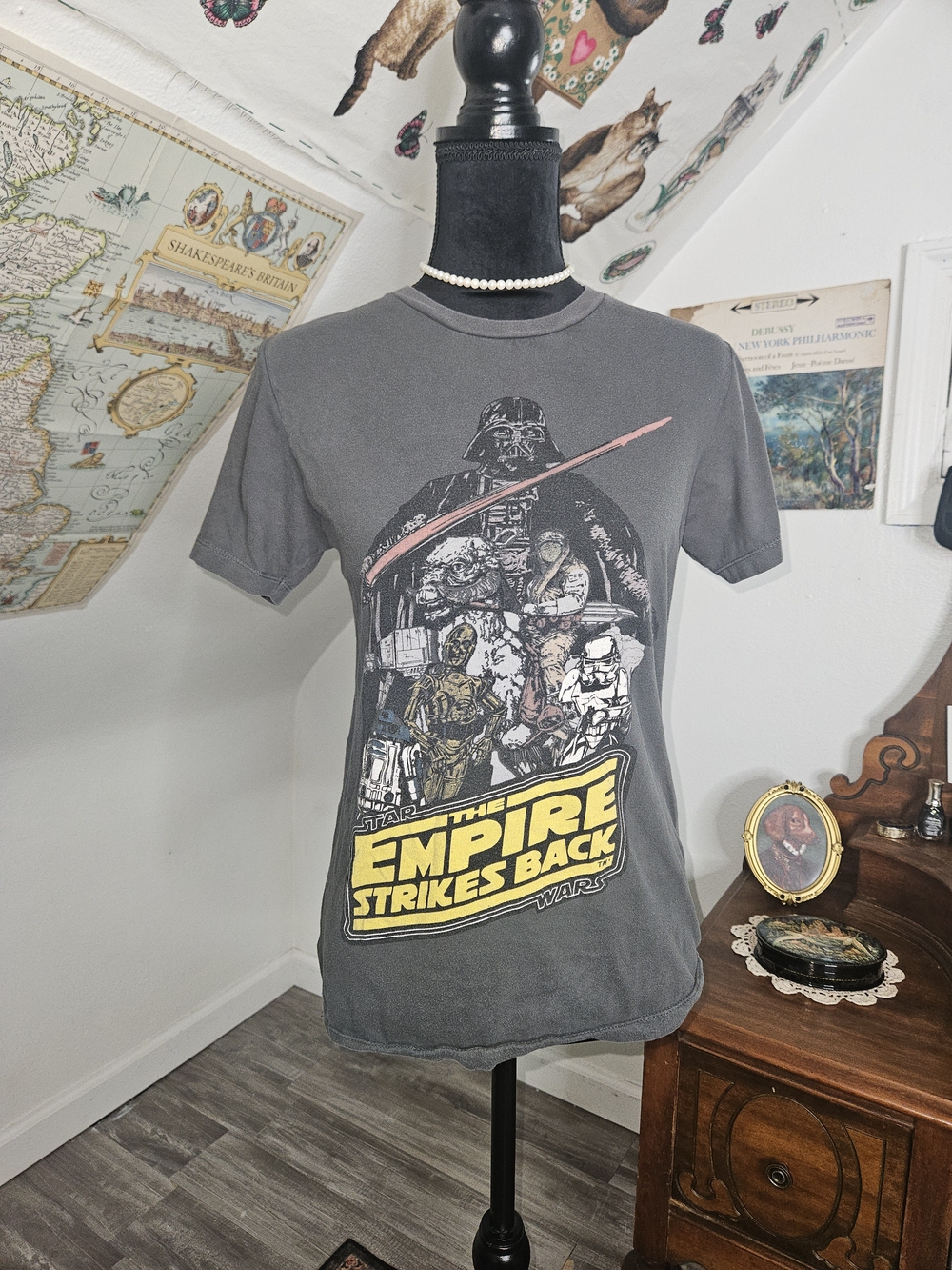 Star Wars 'The Empire Strikes Back' Womens T Shirt - Picture 2 of 3